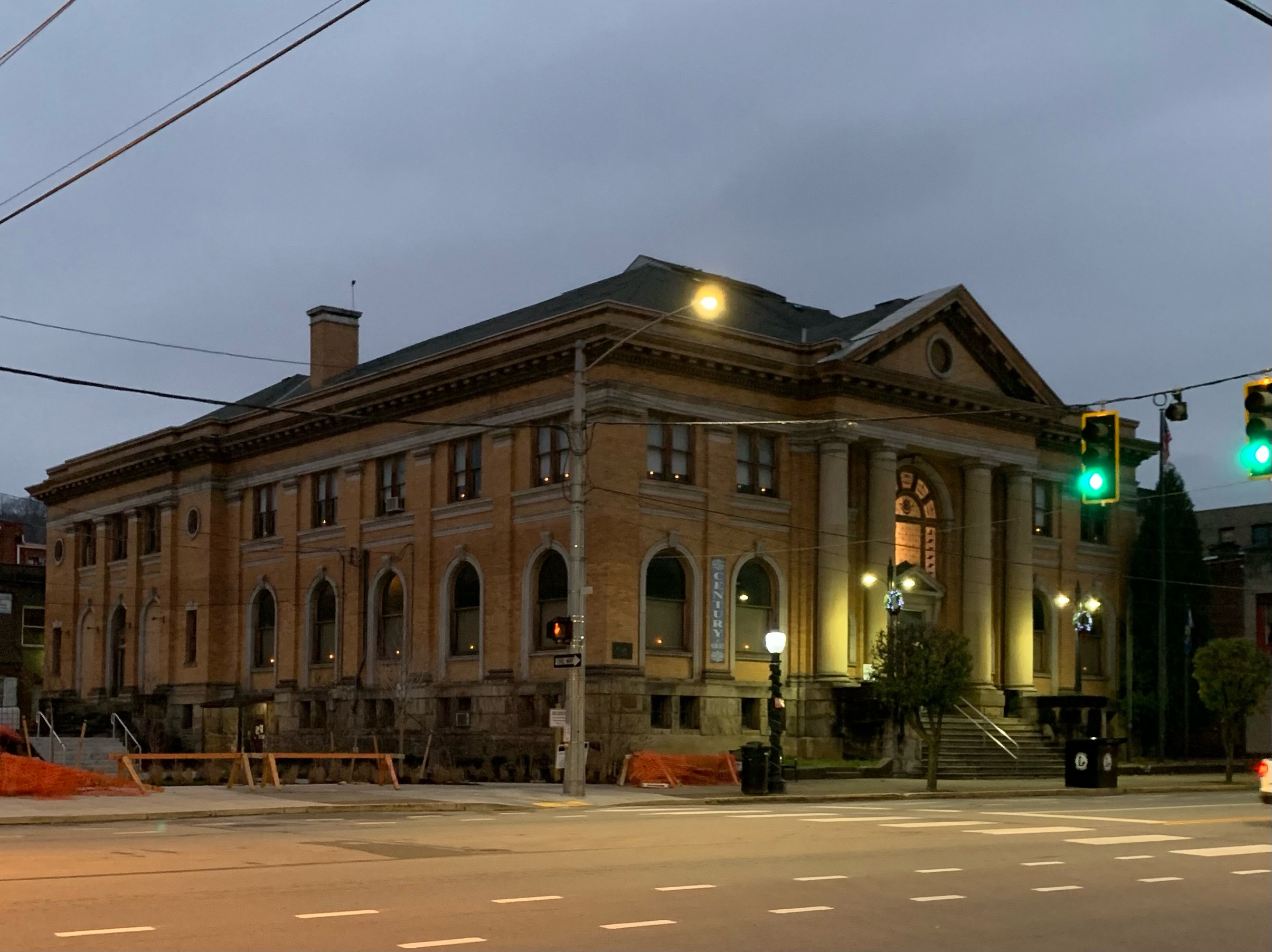 Exterior of the Carnegie Free Library of Beaver Falls